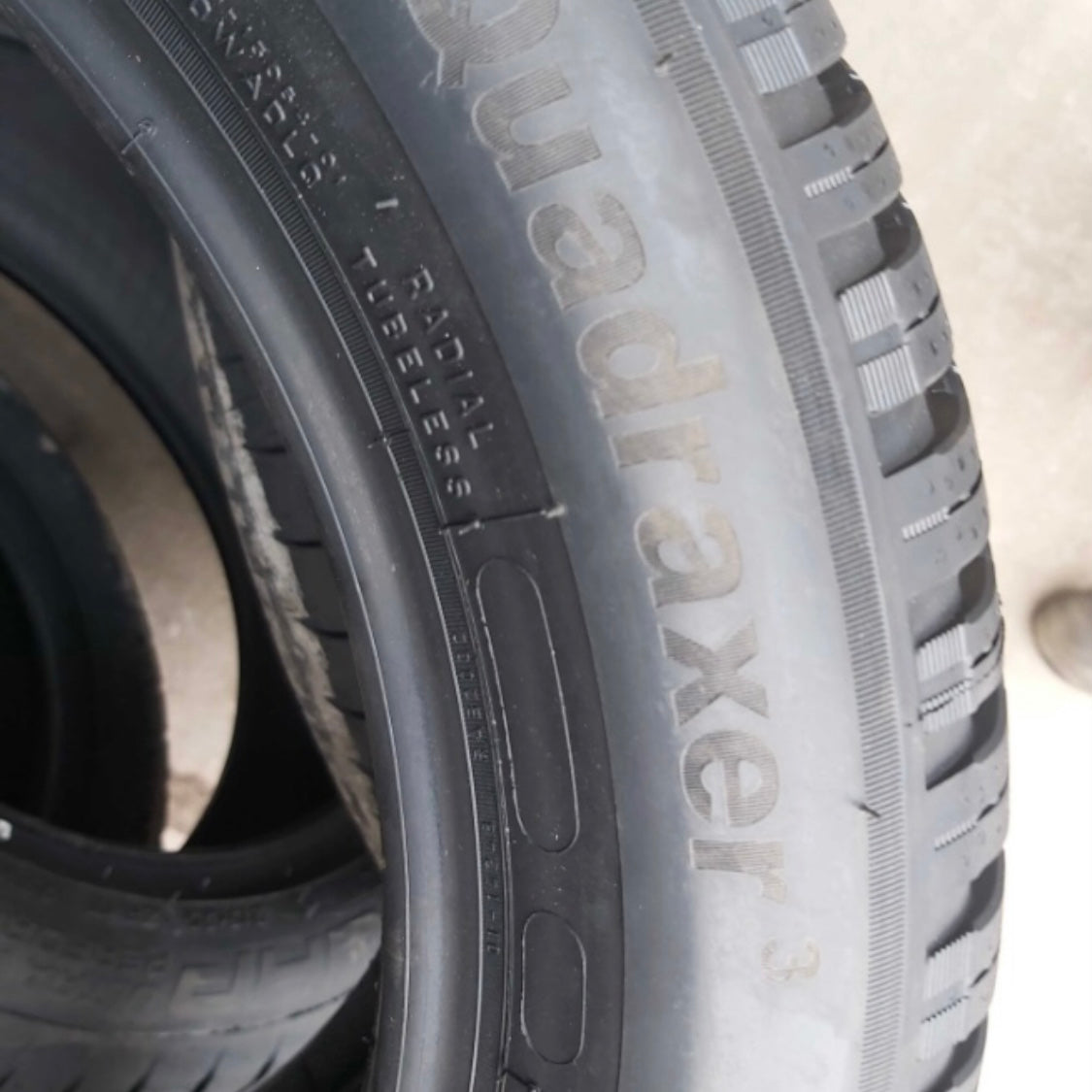 Fianco Firestone Multiseason2 - dettaglio spalla e scritta
