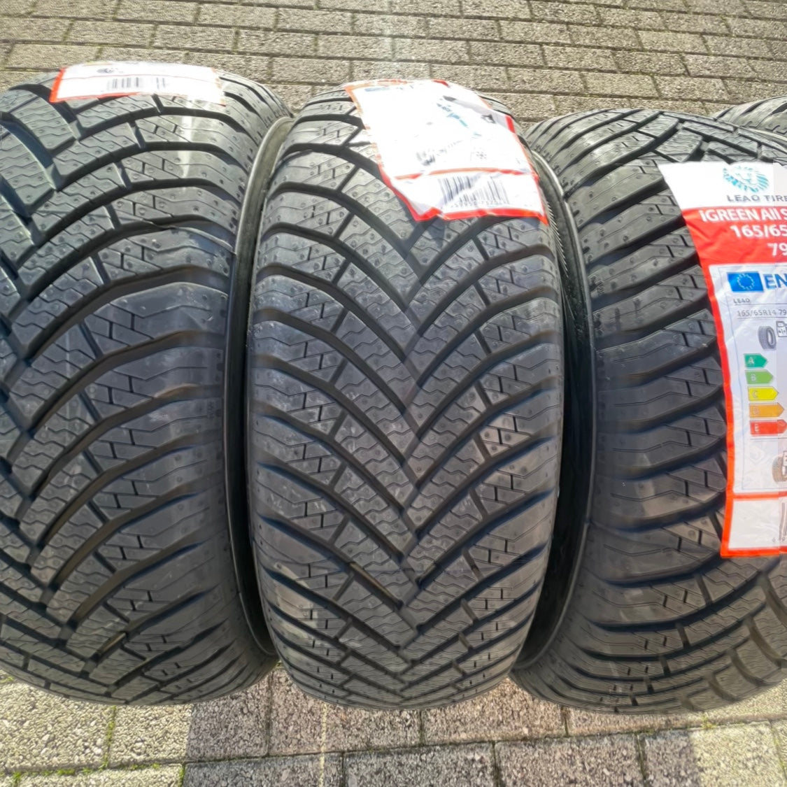 Set 4 Leao iGreen All Season 165/65R14 - dettaglio battistrada